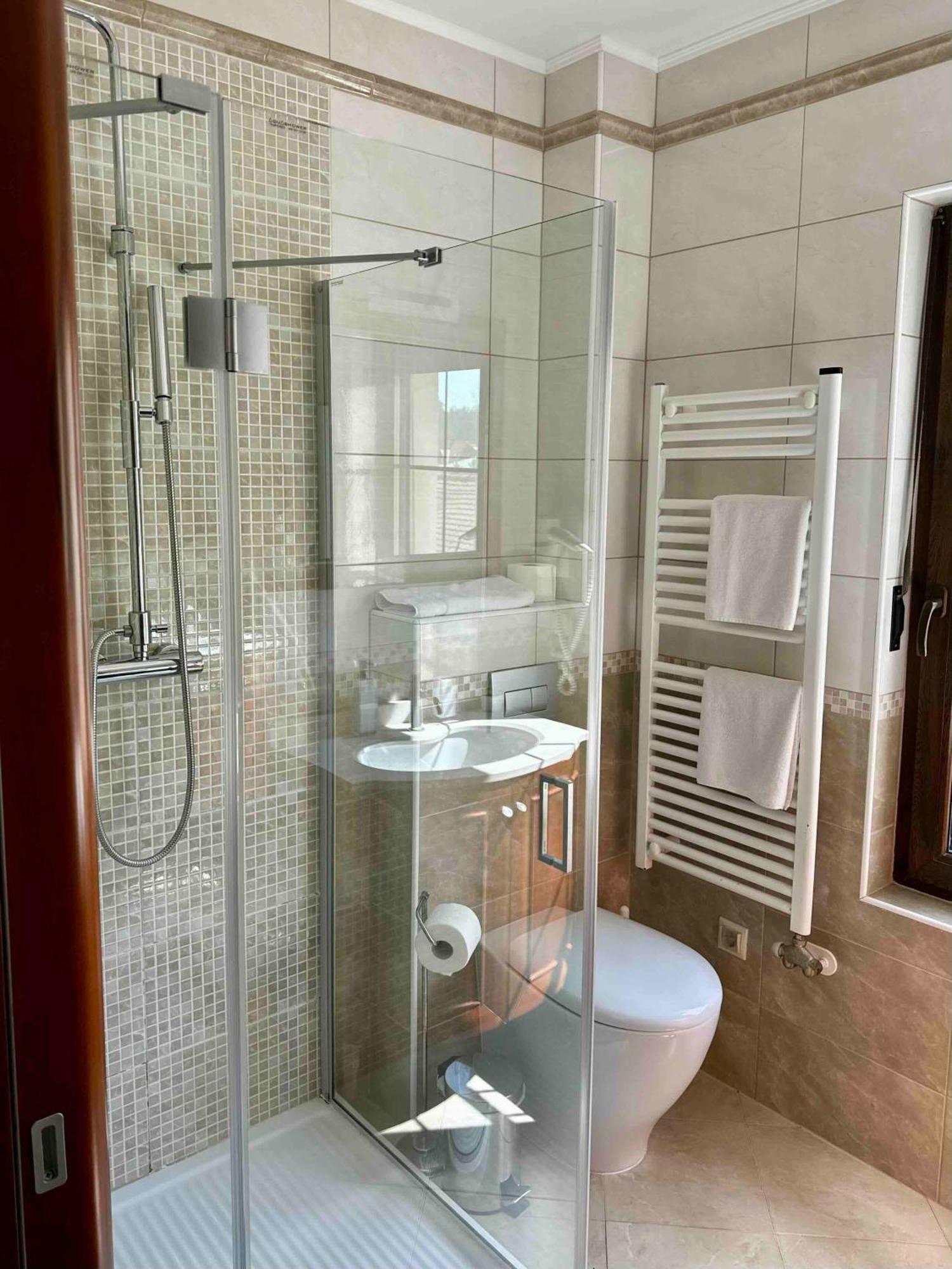 Szent György Villa Apartmanház Hévíz Exterior foto