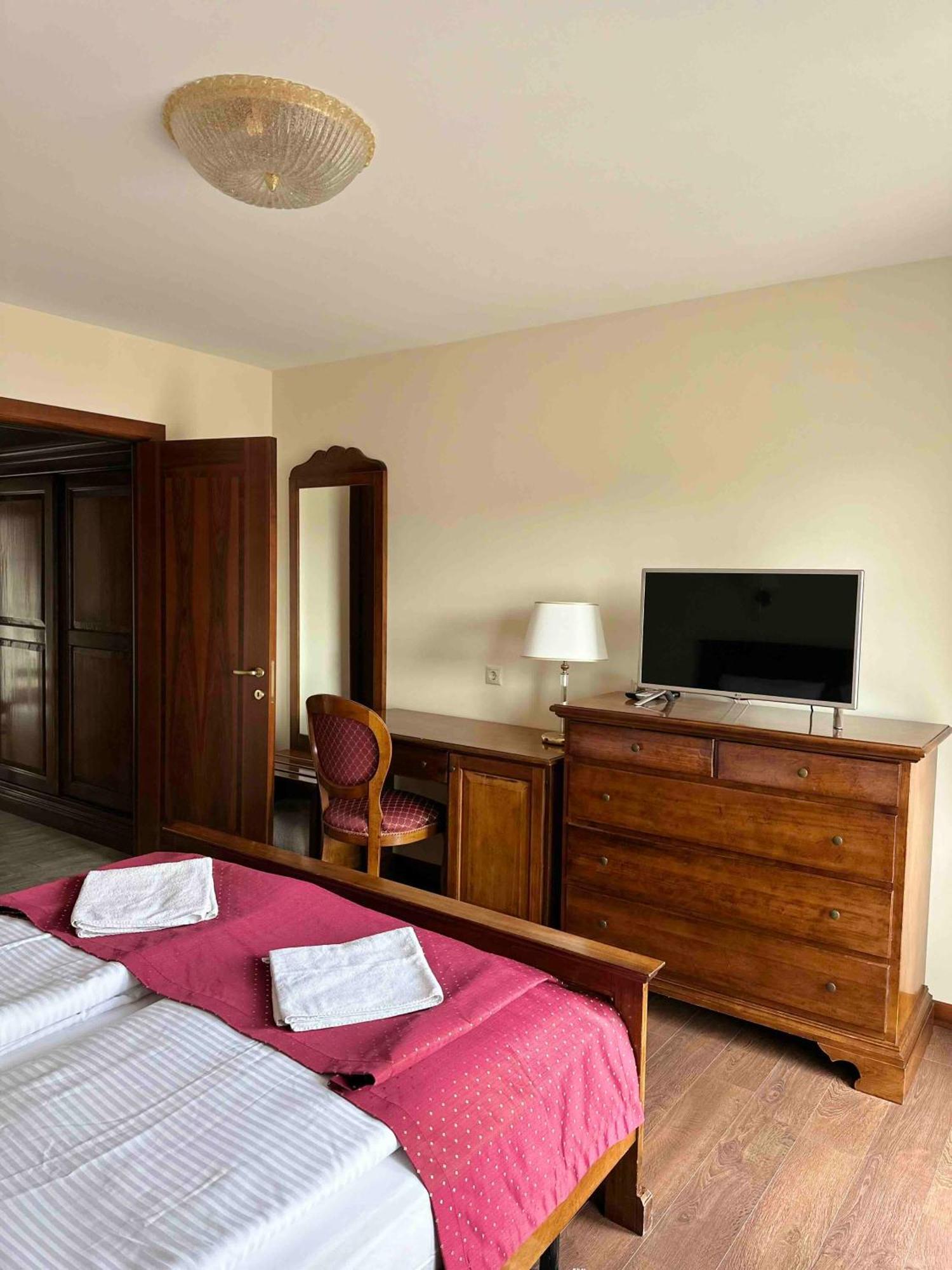 Szent György Villa Apartmanház Hévíz Exterior foto